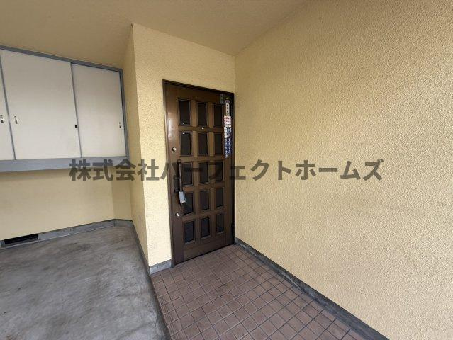 清水町戸建　賃貸の玄関|シンプルで使いやすい玄関です