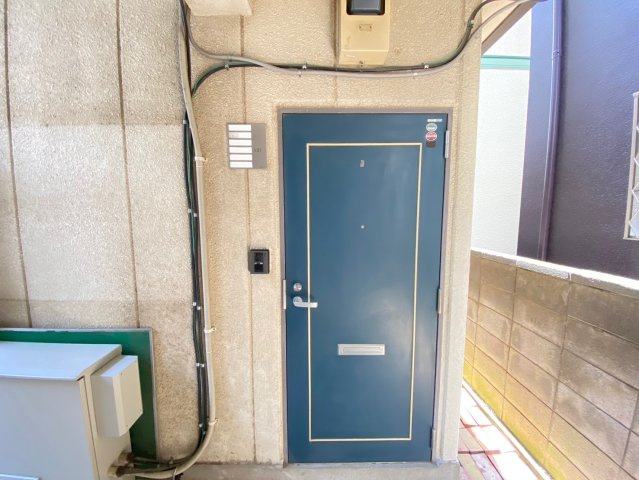 サンイーストハウスの玄関