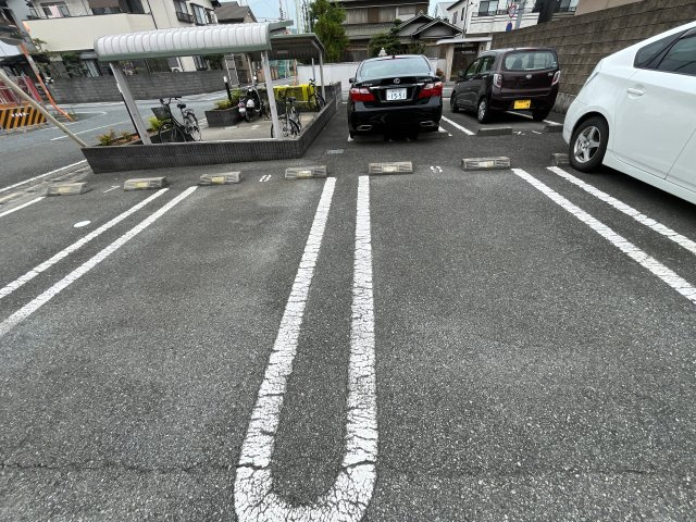 Ｋ’ｓ　Ｌｉｆｅの駐車場