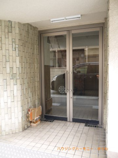 【エントランス】