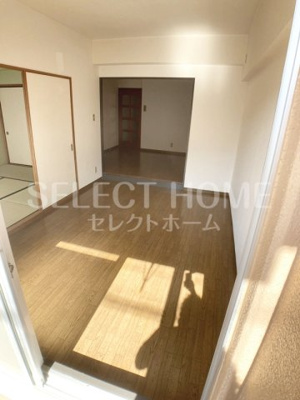  | ラ・ヴィ・アン・ローズＦ＆Ｋ