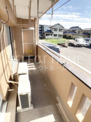  | ラ・ヴィ・アン・ローズＦ＆Ｋ