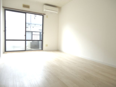 【居間・リビング】 | グレース山手　Ｃ | 　※写真はイメージです