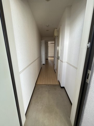 プログレスの玄関