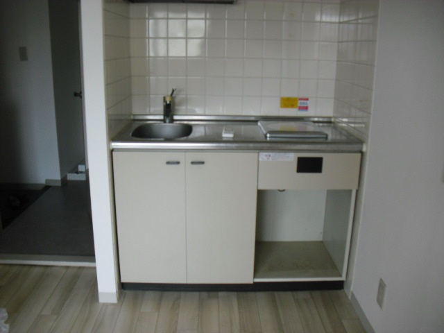 ダイアパレス比治山公園のキッチン|コンパクトなキッチンで掃除もラクラク