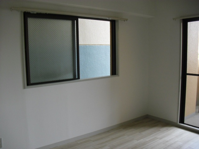 ダイアパレス比治山公園の洋室|ゆったりした洋室です