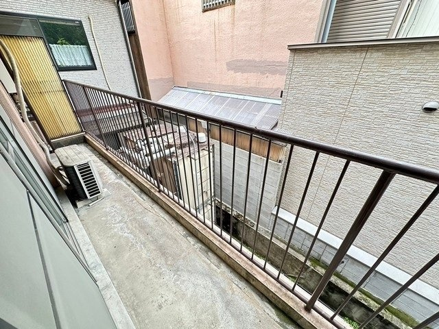 都ビルのバルコニー|お洗濯にも便利なバルコニー付き