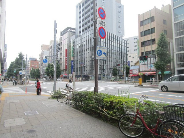 台東区柳橋２丁目のビルの周辺