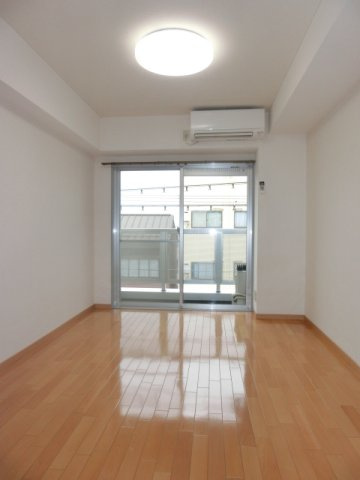 レジデンス西陣の居間・リビング