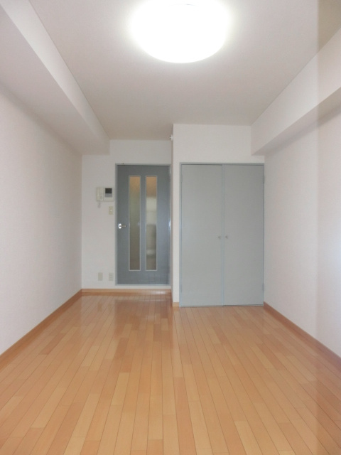 レジデンス西陣の居間・リビング