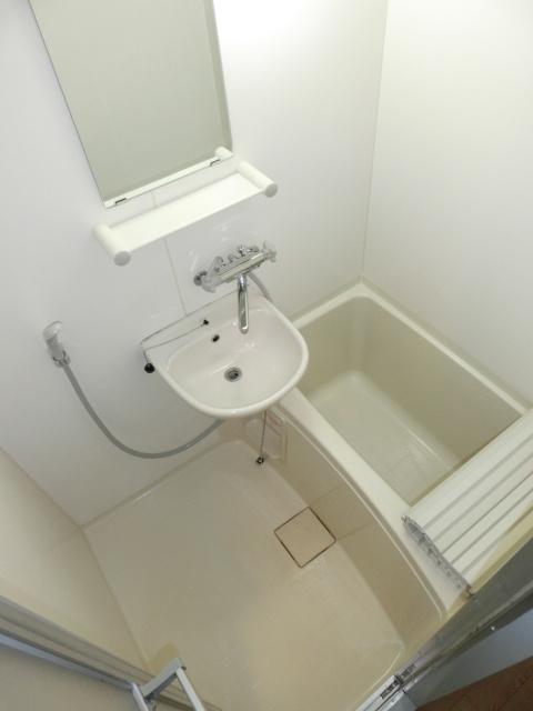 レジデンス西陣の浴室