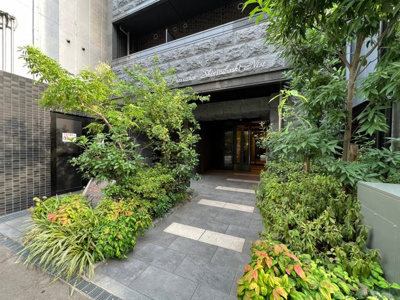 【エントランス】 | プレサンス心斎橋ニスト