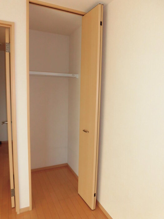 西本貸家の収納