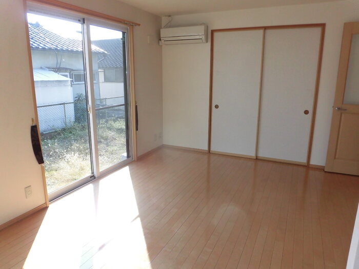 西本貸家の居間・リビング