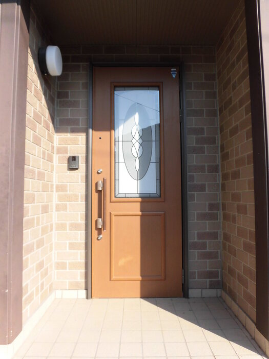 西本貸家の玄関