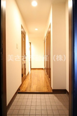 【玄関】 | ジョイ・パレス | ～ただいま～