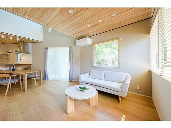 【居間・リビング】