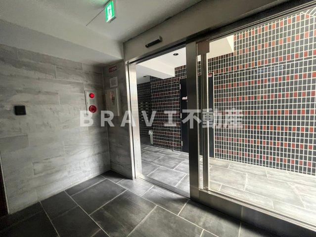 ウインズコート都島のエントランス|ゆとりのあるエントランスです