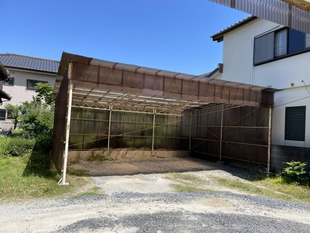 永江駐車場（屋根付き）の庭