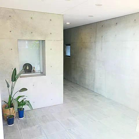 岡本Rd12のロビー