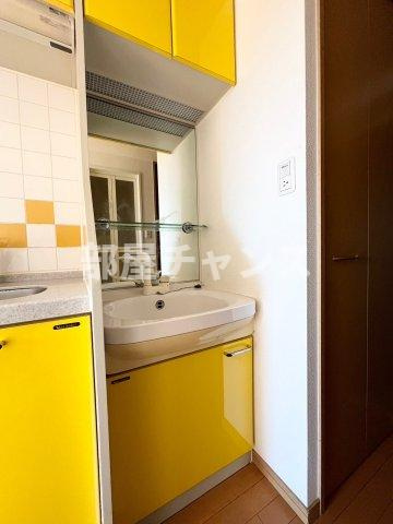 プレサンス名古屋城前の独立洗面台