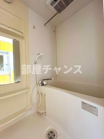 プレサンス名古屋城前の浴室