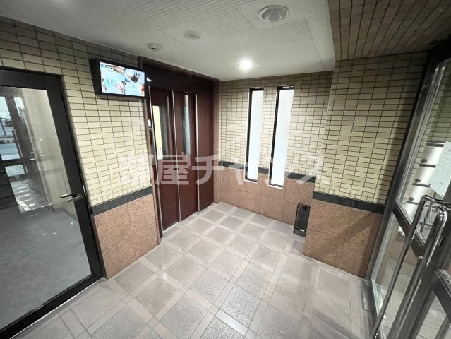 SH丸の内のロビー