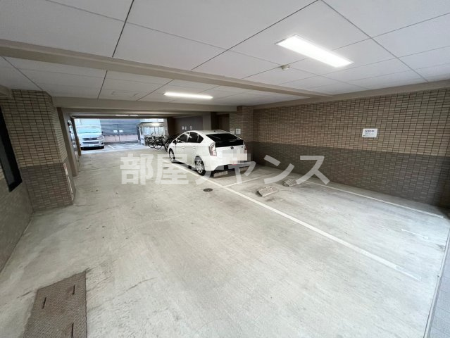 SH丸の内の駐車場