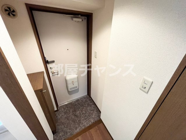 SH丸の内の玄関