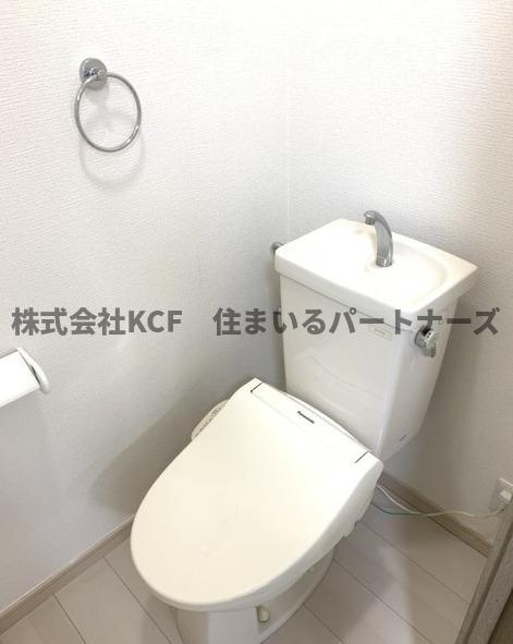 ラ バンリュ東合川のトイレ|ゆったりとした空間のトイレです