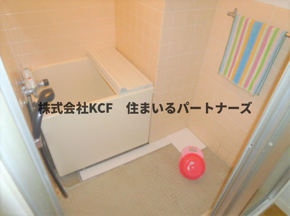 篠山ハイツの浴室|日々の疲れを癒すお風呂付です