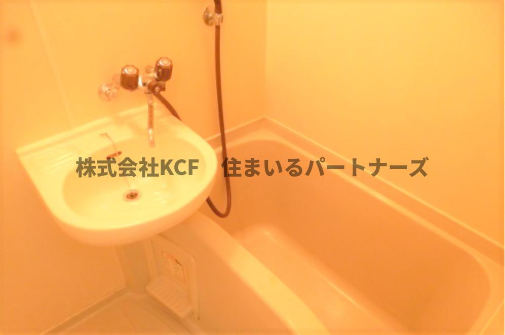 レジデンス津福本町Ⅱの浴室|落ち着いた空間のお風呂です