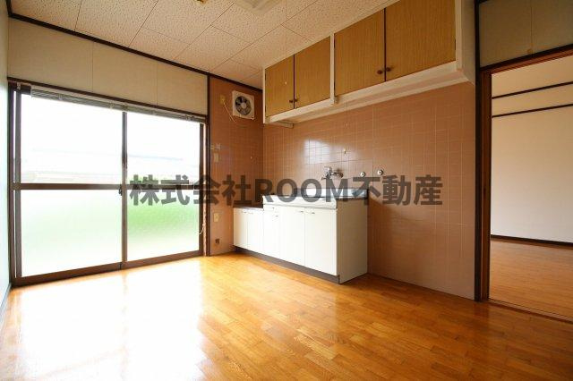 藤元貸家の居間・リビング|ゆったりとした居間です