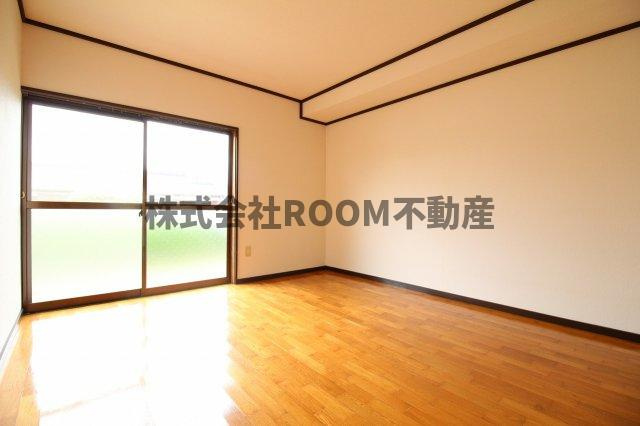 藤元貸家の洋室|きれいな洋室です