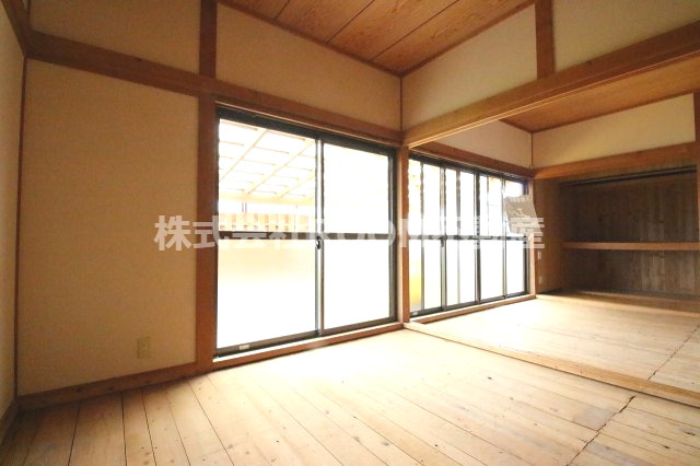 藤元貸家の居間・リビング