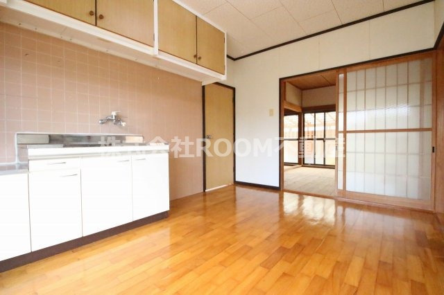 藤元貸家の居間・リビング