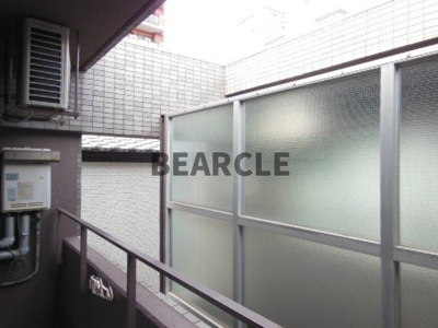 【バルコニー】 | 丸共ビル | バルコニーからの眺めを楽しみながら食事をしませんか