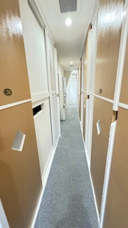  一棟シェアハウス　香りの内装