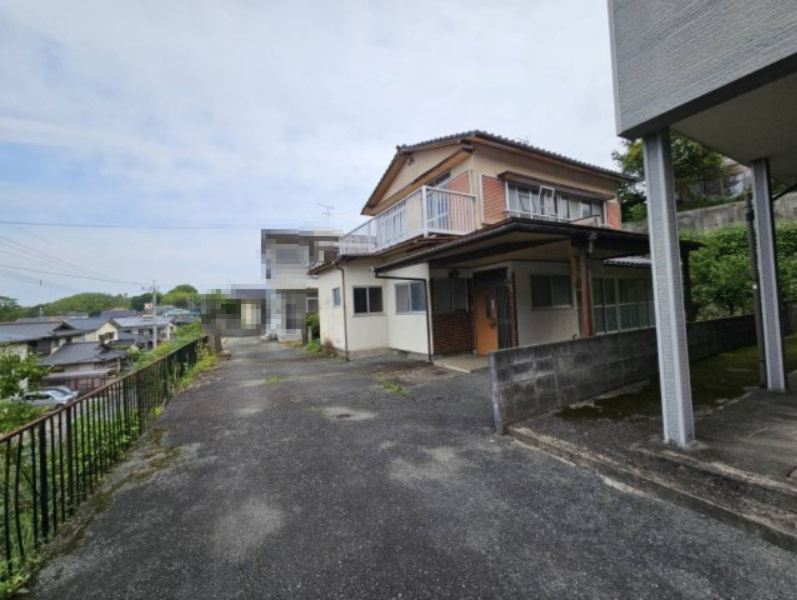 熊本市北区池田3丁目　売地の前面道路含む現地写真