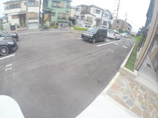 【駐車場】