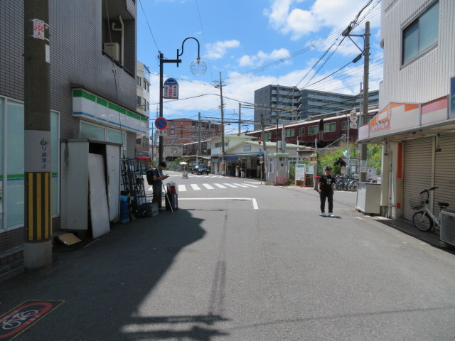 大阪市東淀川区相川２丁目のビルの周辺