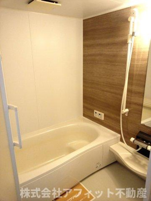 【浴室】 | ヴィヴァーチェ曙 | 追い焚き機能付き※イメージです