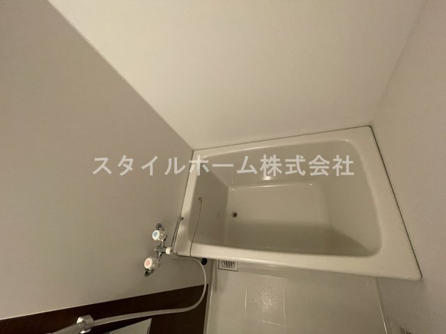 セザンヌ小坂井の浴室