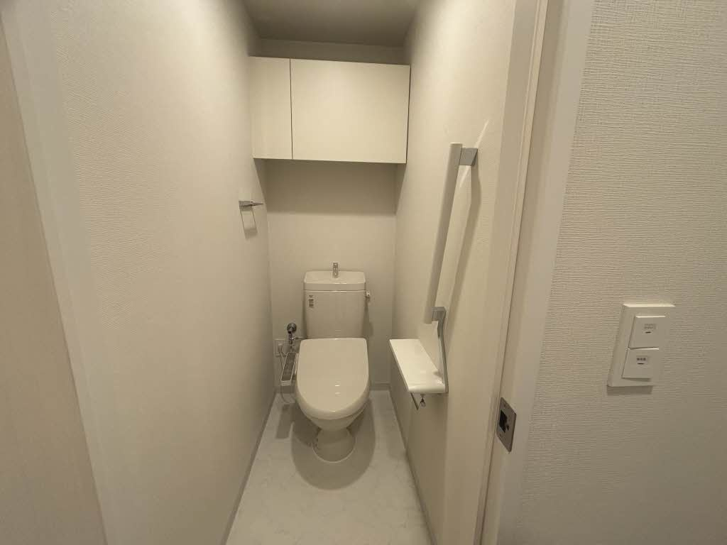 姫路市東延末１丁目の賃貸マンションのトイレ