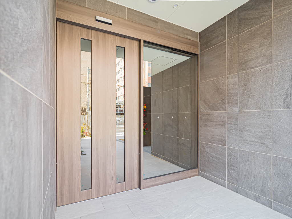 姫路市東延末１丁目の賃貸マンションのエントランス