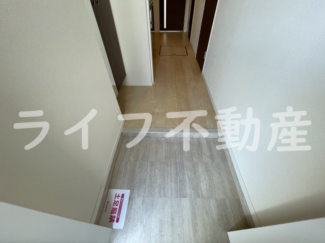 サニープレイス岩田の玄関|シンプルで使いやすい玄関です