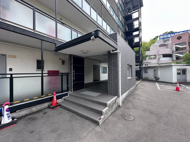【エントランス】 | コーポ柏原