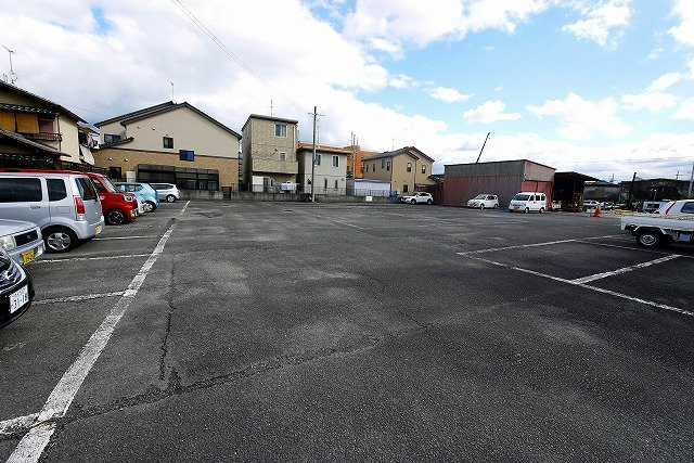 南京終　増田モータープールの外観