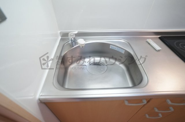 ヴェルドミール栄根のキッチン