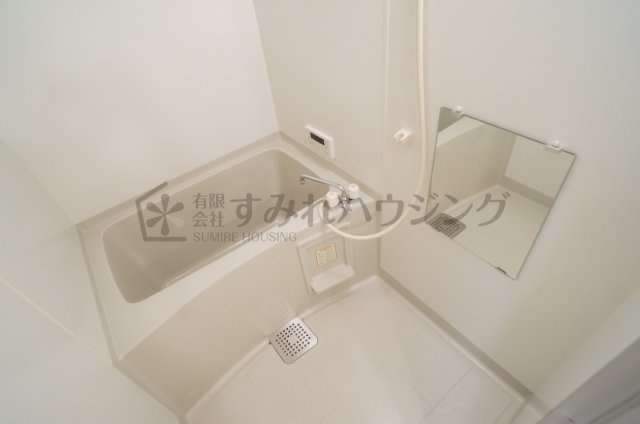 ヴェルドミール栄根の浴室